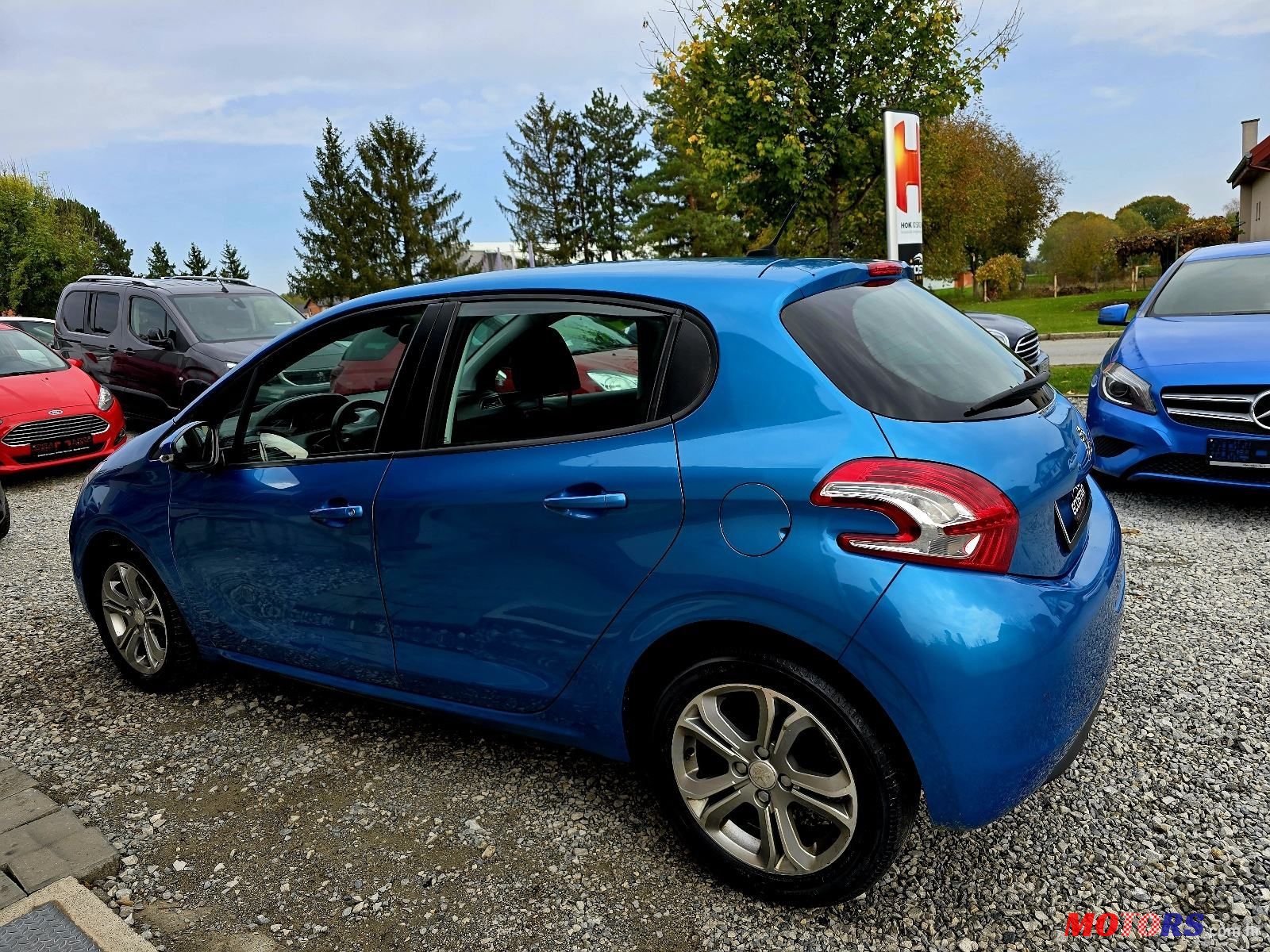 2012' Peugeot 208 1,2 Vti photo #5