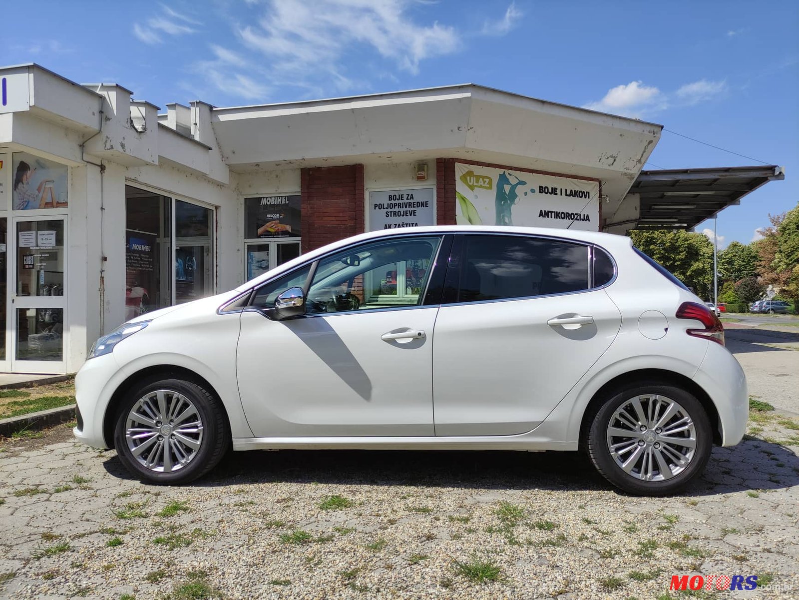 2015' Peugeot 208 Allure, 1.2 Puretech, 81 kw photo #1