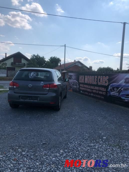 2010' Volkswagen Golf 6 1,6 Tdi photo #2