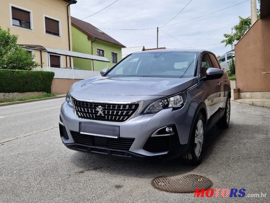 2018' Peugeot 3008 1,6 Bluehdi photo #1