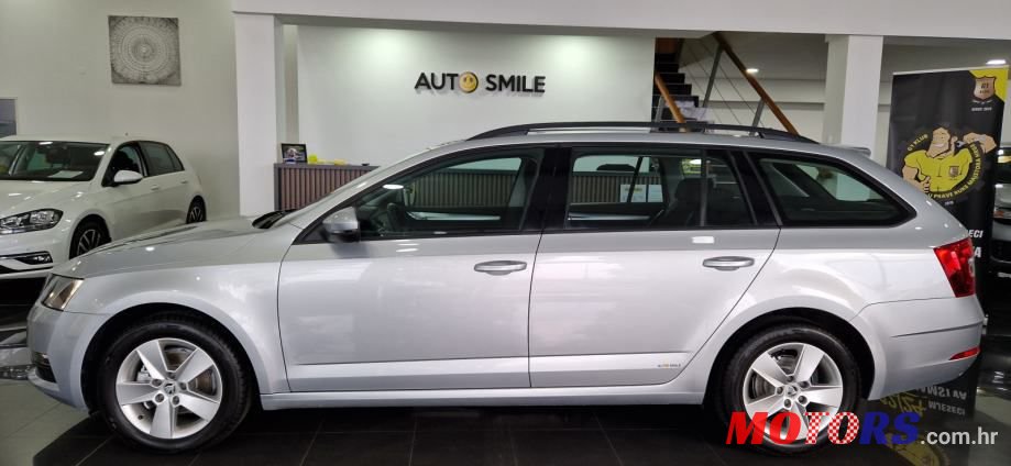 2017' Skoda Octavia Combi photo #2