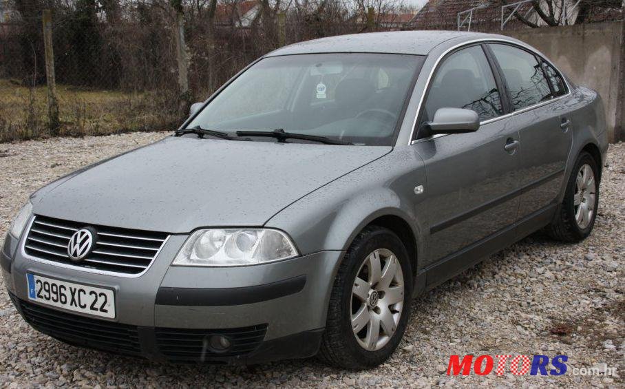 2003' Volkswagen Passat 1,9 Tdi photo #1