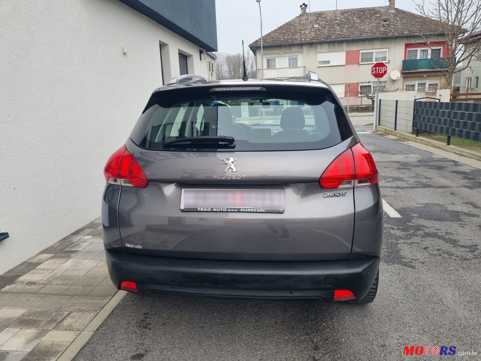 2014' Peugeot 2008 1,2 Vti photo #5