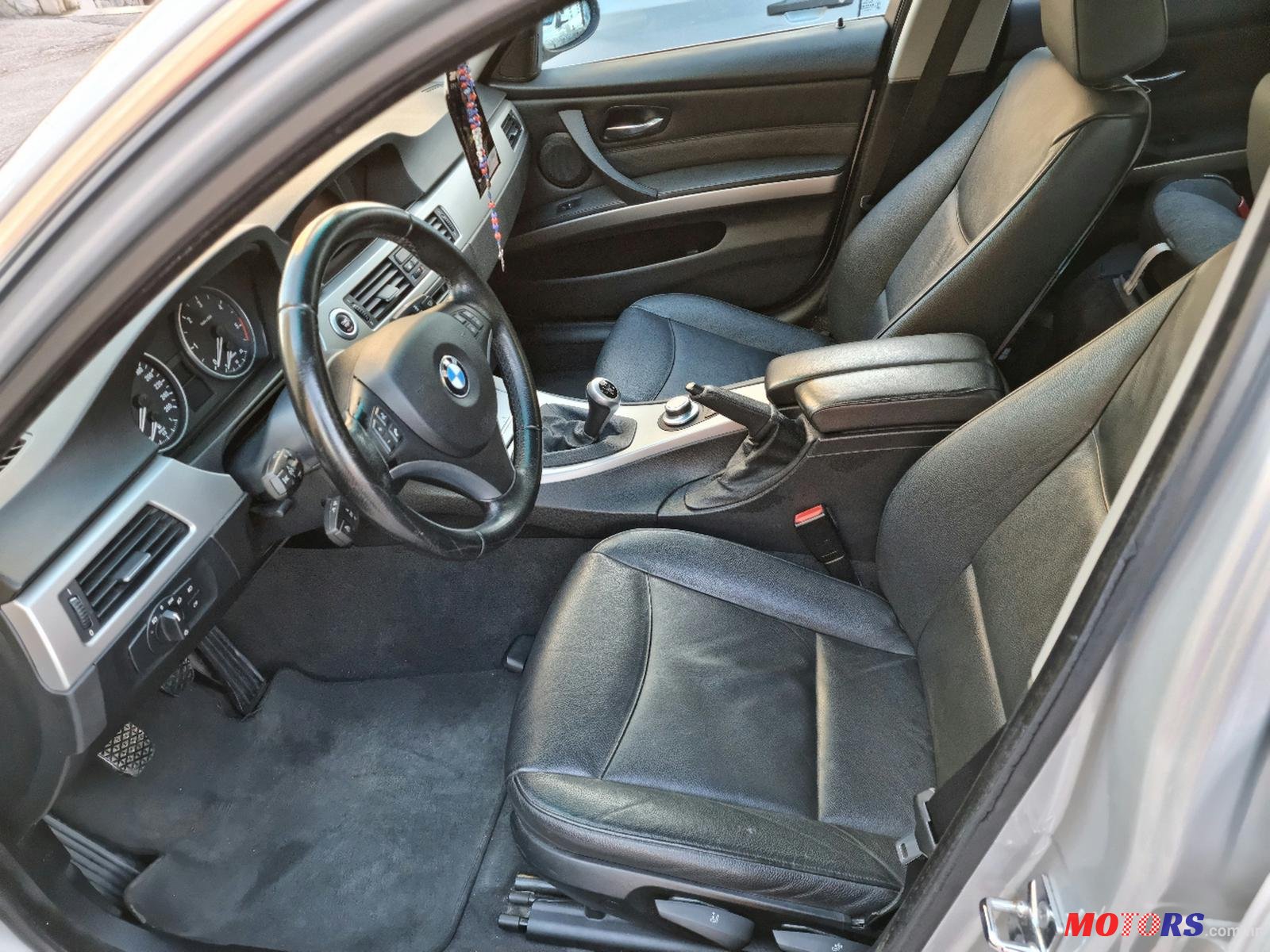 2007' BMW 3 Series photo #7