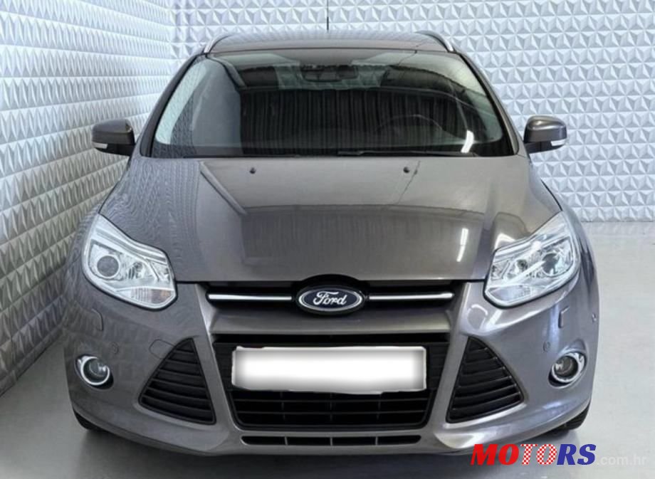 2013' Ford Focus Karavan photo #2