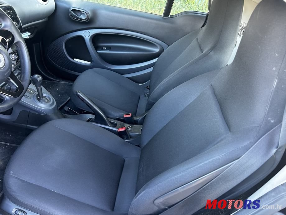 2017' Smart Fortwo 1.0 Mhd photo #6