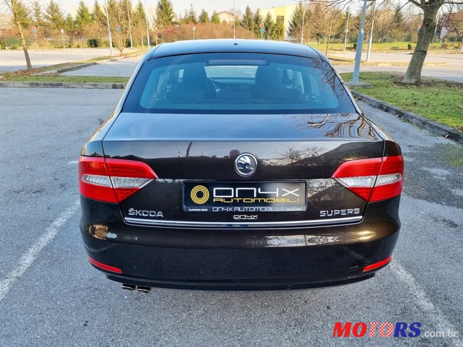 2014' Skoda Superb photo #4