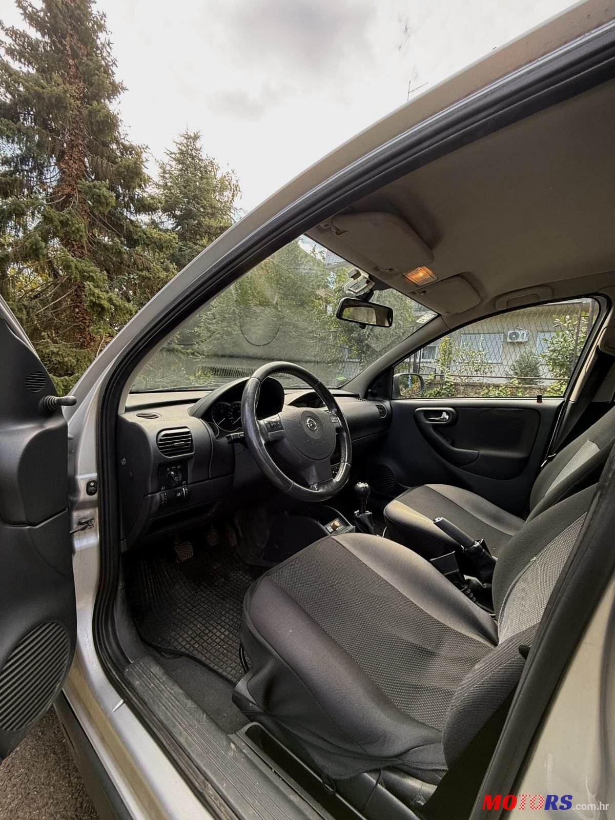 2004' Opel Corsa 1,2 16V photo #5