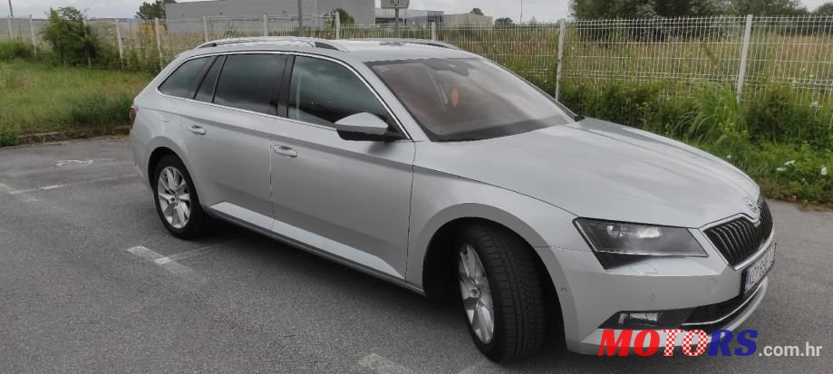 2016' Skoda Superb photo #6