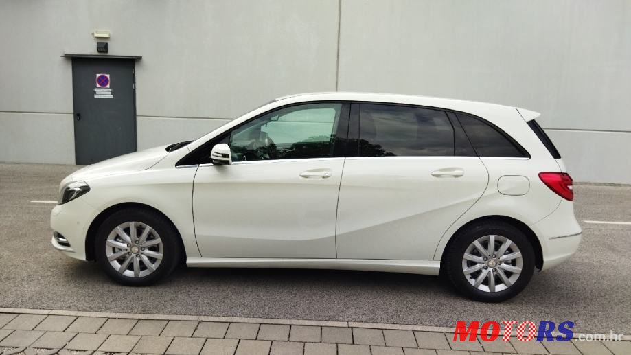 2013' Mercedes-Benz B-Klasa 200 Cdi photo #3