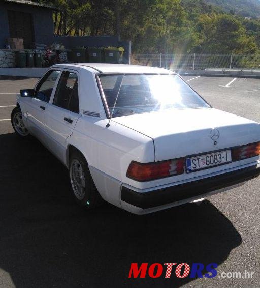 1990' Mercedes-Benz 190 D photo #1