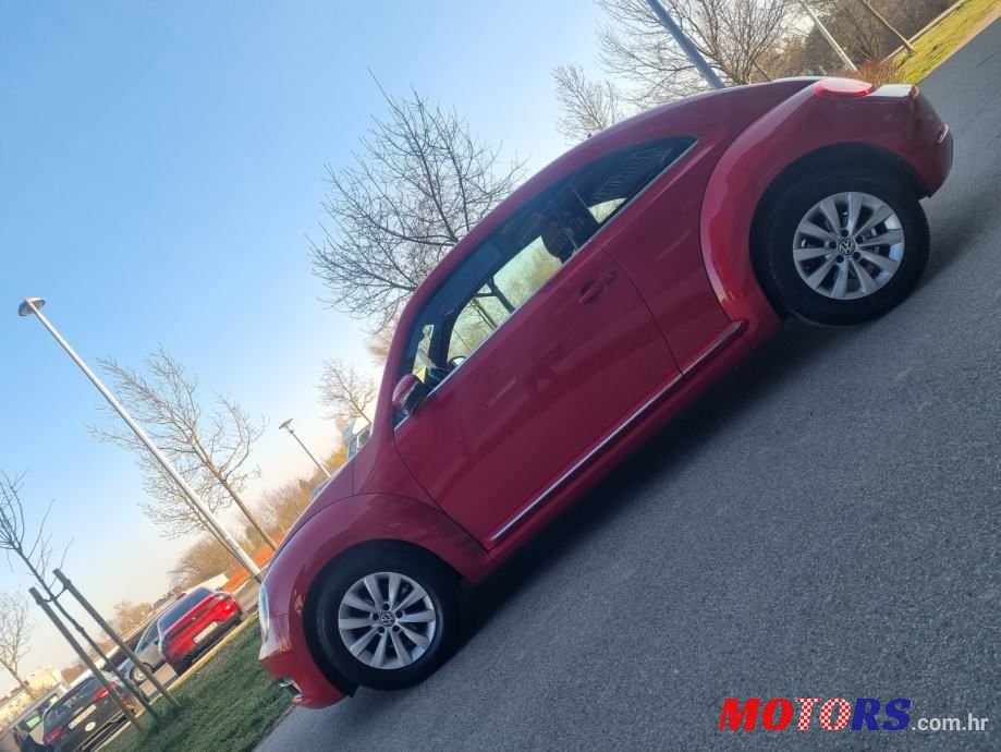 2012' Volkswagen Beetle 1,6 Tdi photo #4