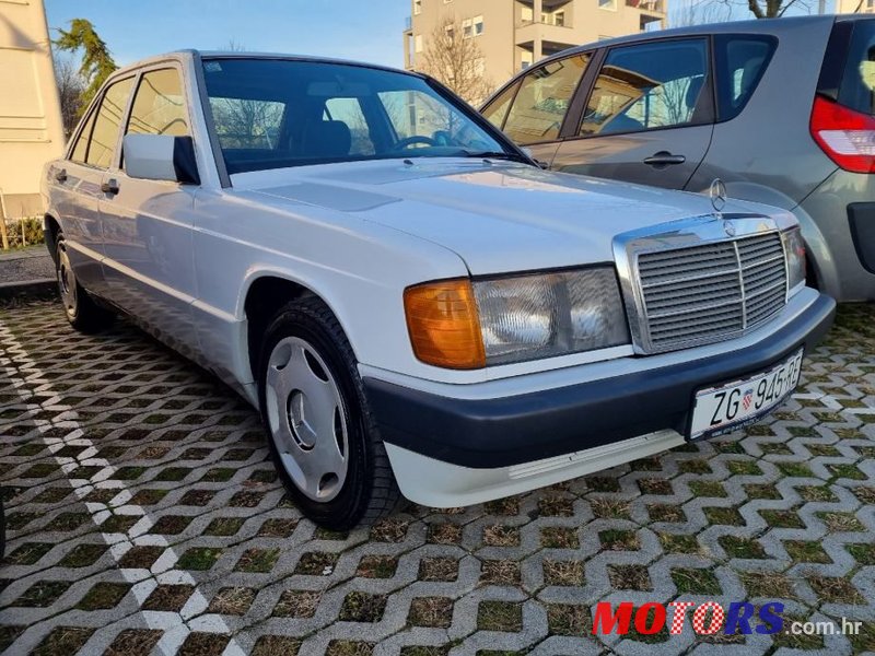 1991' Mercedes-Benz 190 2,0 photo #1