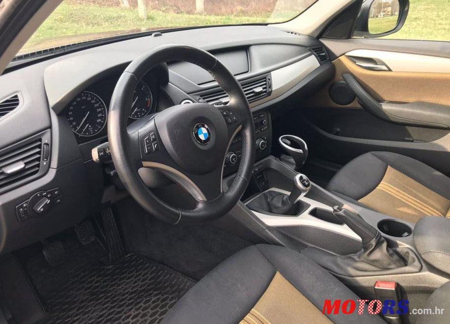 2010' BMW X1 Xdrive18D photo #2