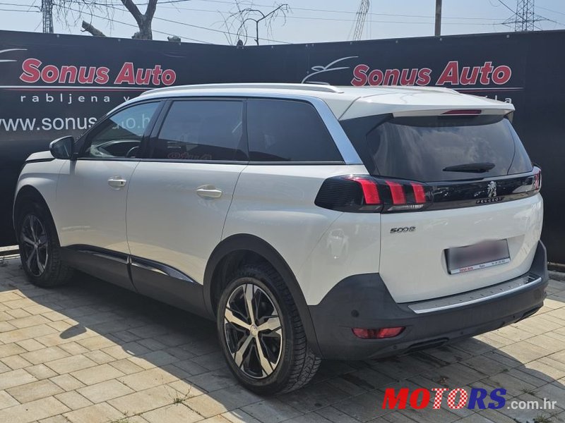 2018' Peugeot 5008 1,5 Bluehdi photo #3