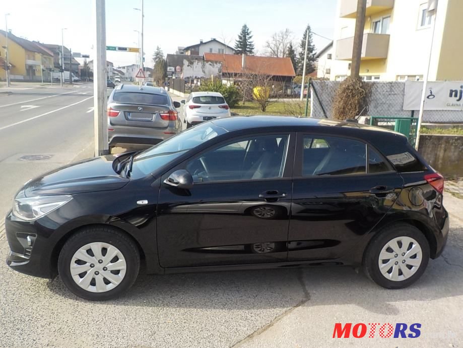 2021' Kia Rio photo #5