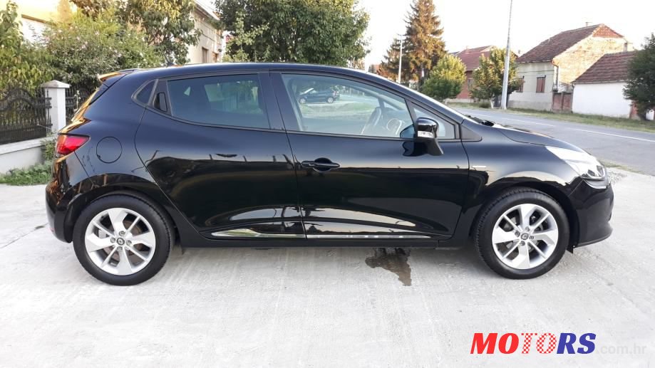 2016' Renault Clio photo #6