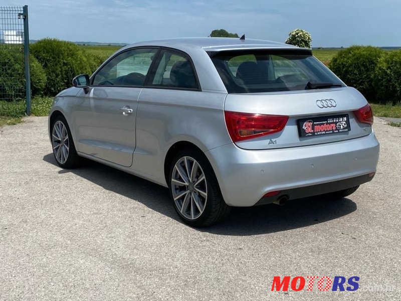 2010' Audi A1 1,6 Tdi photo #4