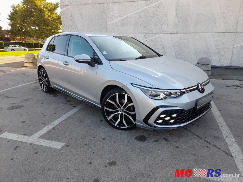 2021' Volkswagen Golf 8 2,0 Tdi photo #3
