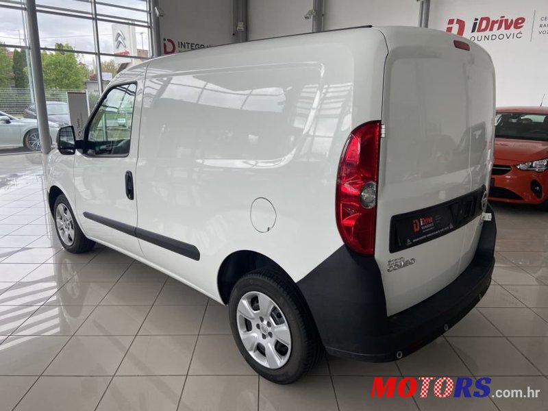 2017' Opel Combo photo #6