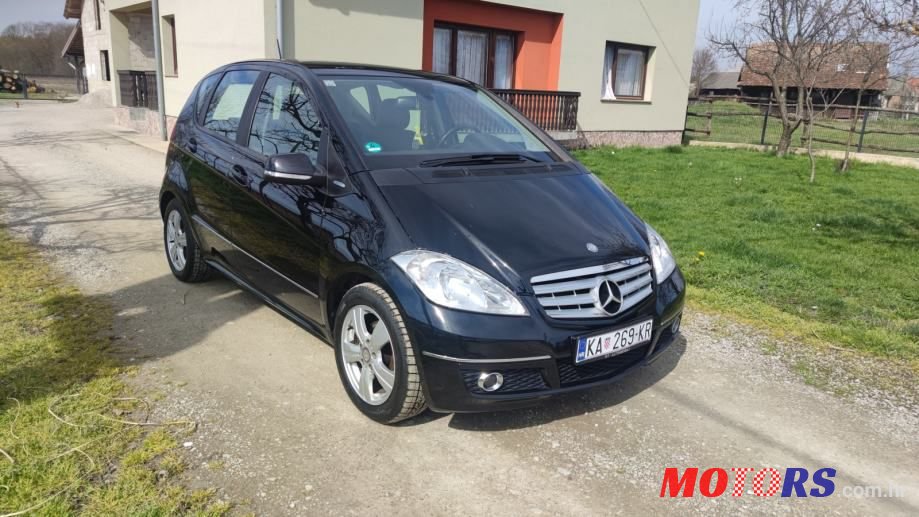 2011' Mercedes-Benz A-Klasa 160 photo #3