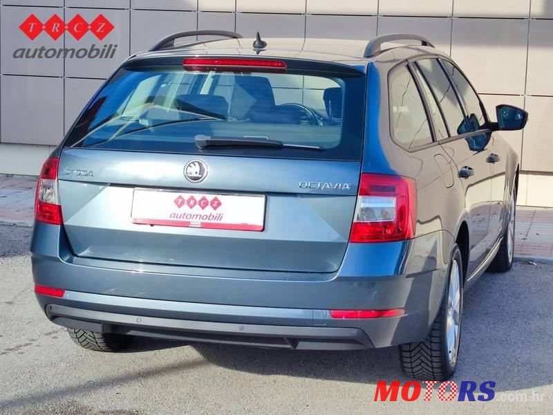 2018' Skoda Octavia Sw photo #2