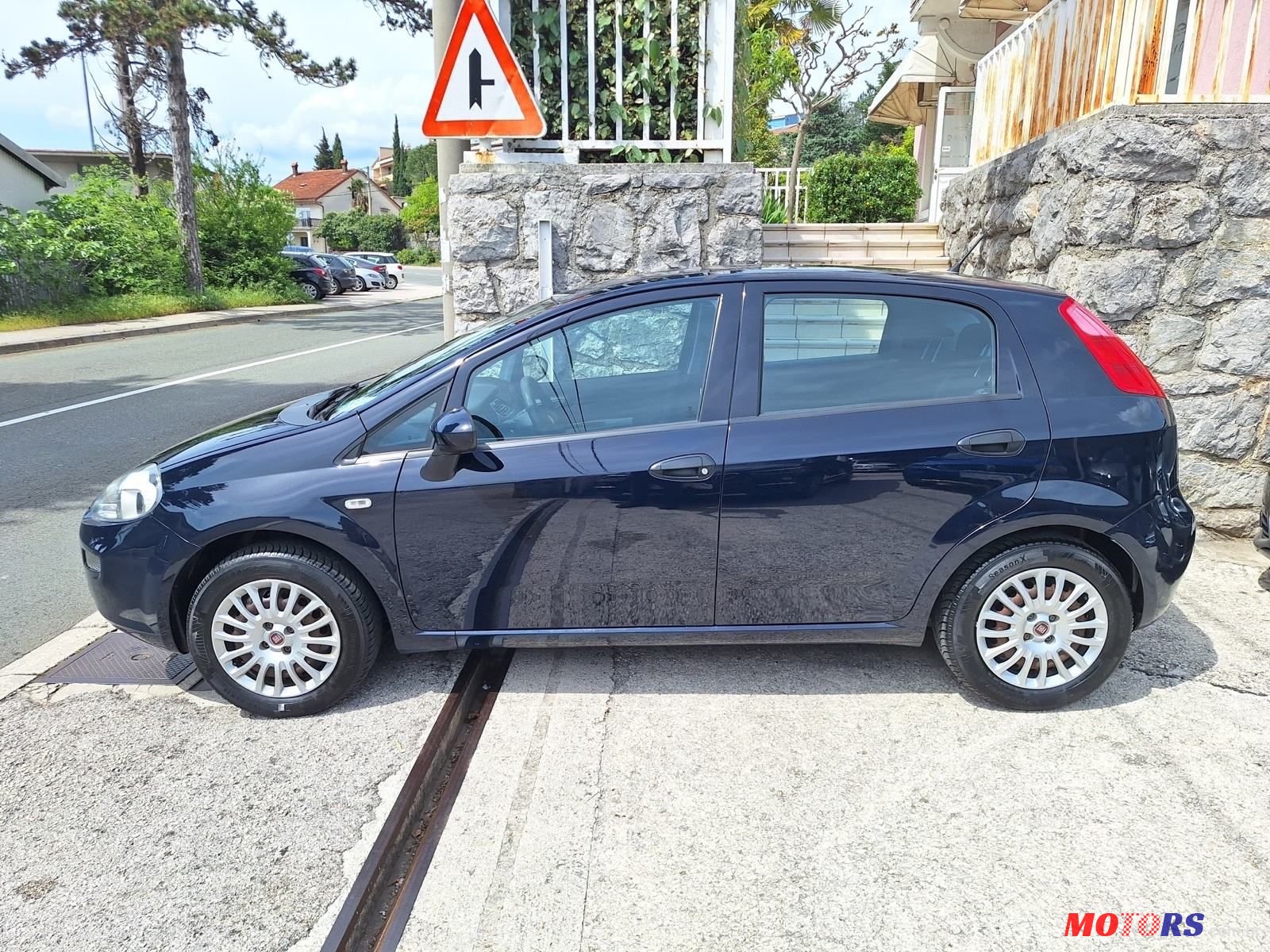 2015' Fiat Punto Evo 1.4 photo #4