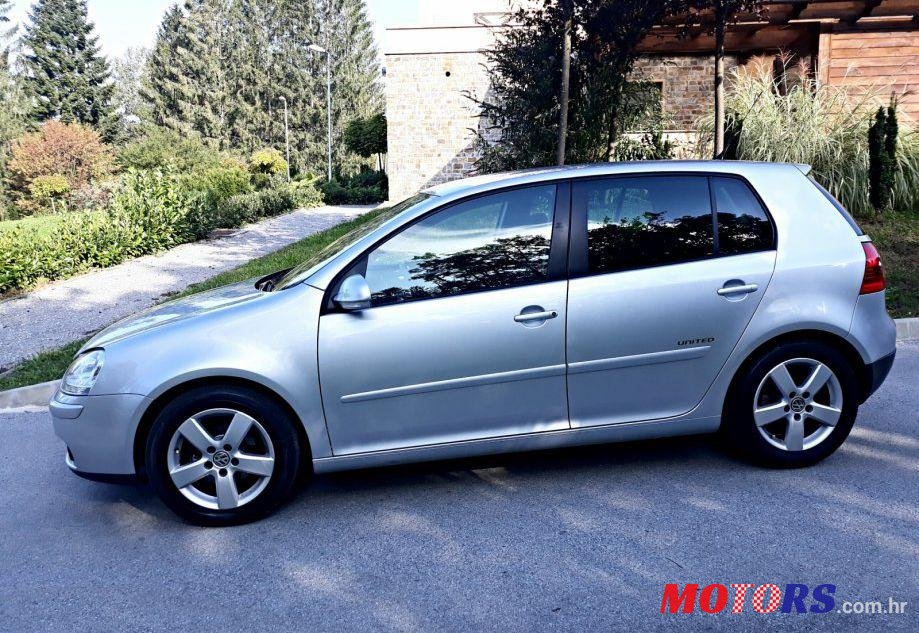 2008' Volkswagen Golf V Gt Sport 1,9 Tdi photo #1