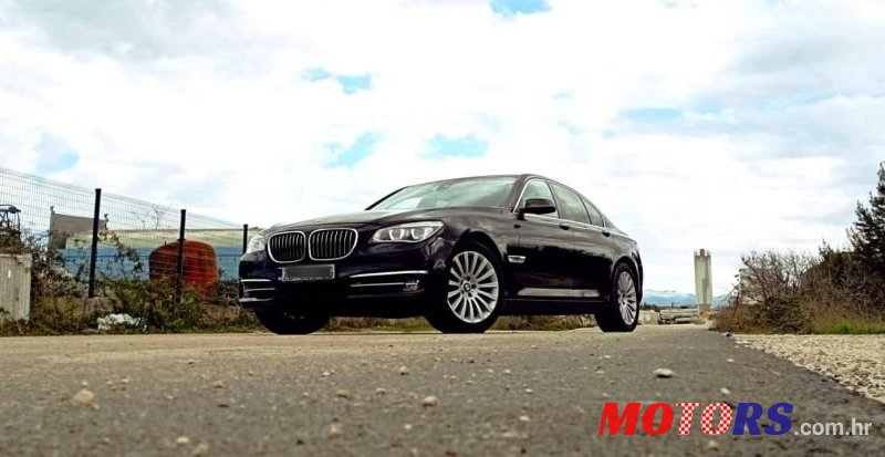 2012' BMW Serija 7 730D photo #1