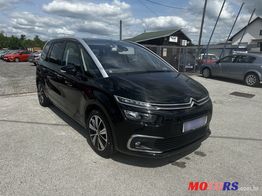 2017' Citroen C4 Grand Picasso photo #3