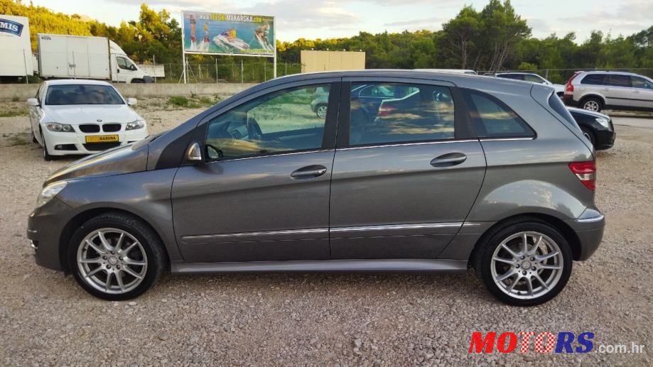 2011' Mercedes-Benz B-Klasa 180 Cdi photo #3