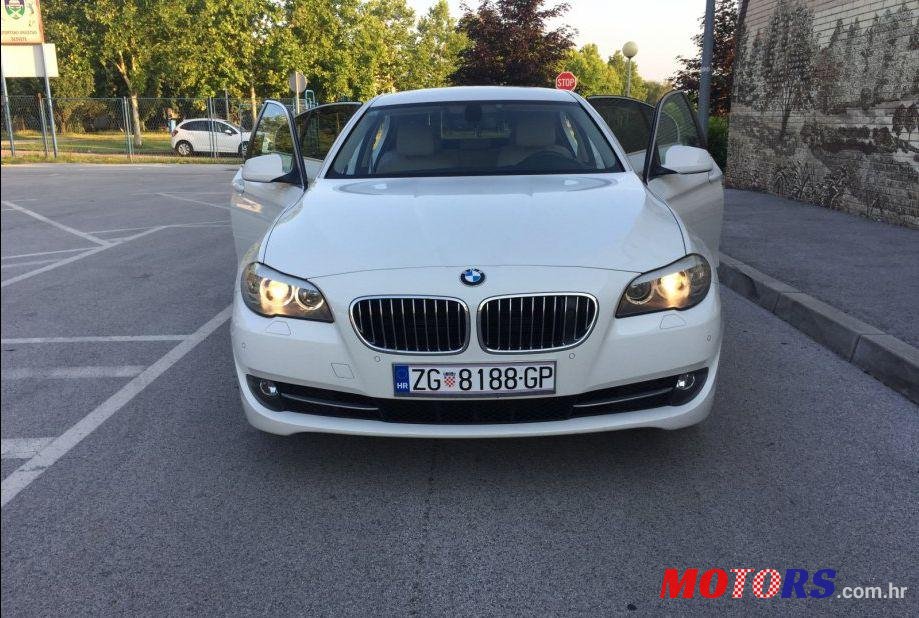 2011' BMW Serija 5 520D photo #1