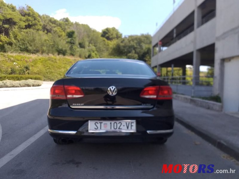 2011' Volkswagen Passat 2,0 Tdi Bmt photo #2