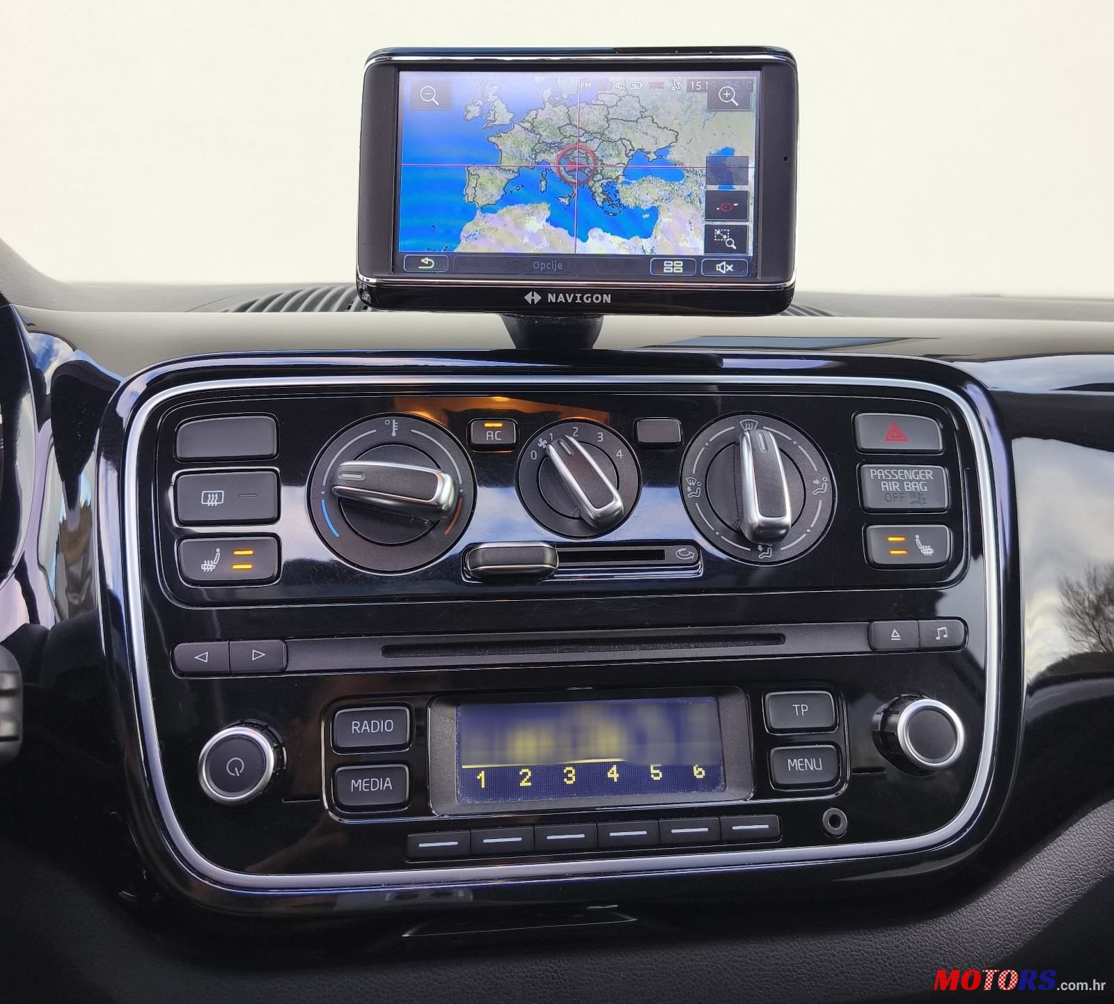 2012' Volkswagen Up! 1,0 Up! Asg photo #6