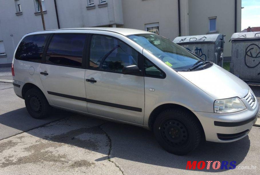 2001' Volkswagen Sharan 1,9 Tdi photo #1