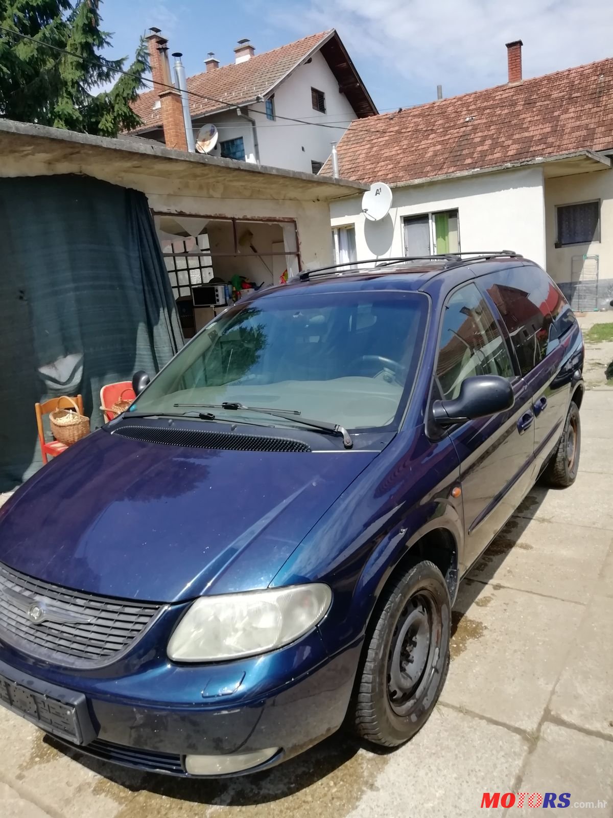 2005' Chrysler Voyager monovolumen photo #1