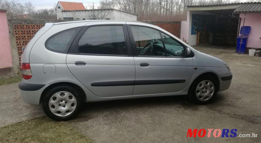 2002' Renault Scenic Senic 1.9 Dci photo #1
