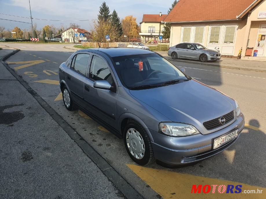 2008' Opel Astra 1,7 Cdti photo #3