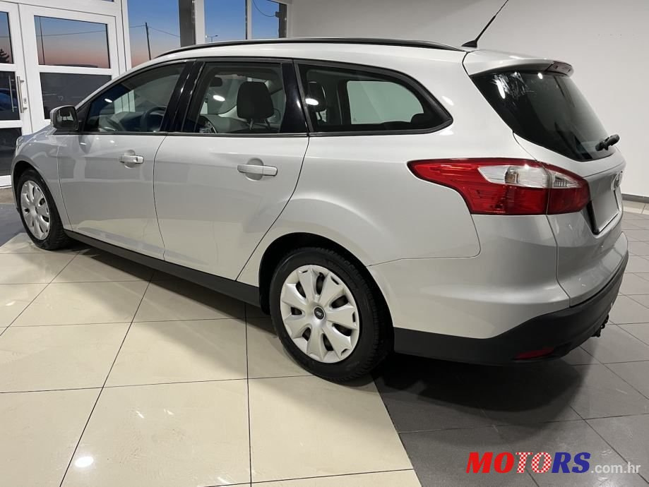 2013' Ford Focus Karavan photo #6