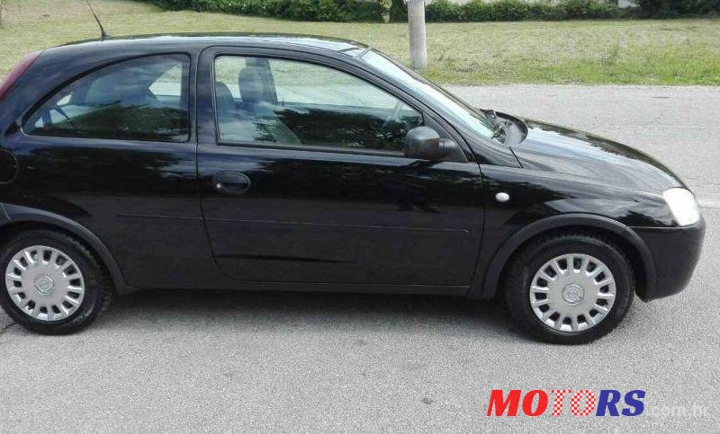 2002' Opel Corsa 1.0 photo #2