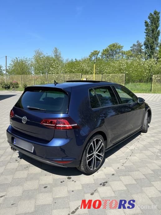 2013' Volkswagen Golf VII 2,0 Bmt photo #3