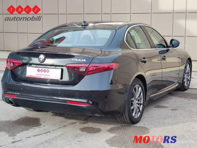 2016' Alfa Romeo Giulia 2.2 D photo #2