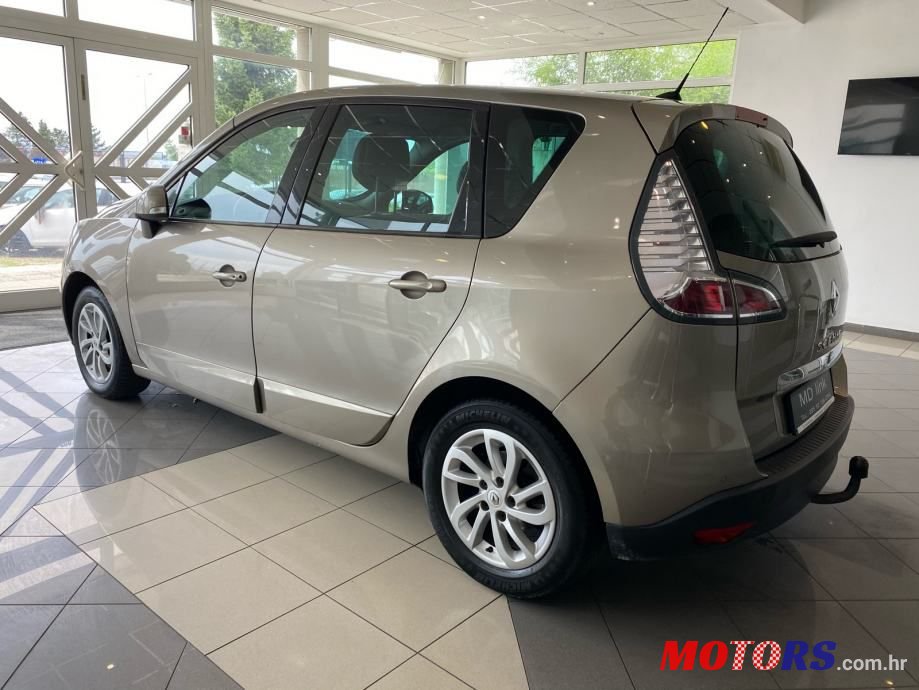 2012' Renault Scenic photo #4