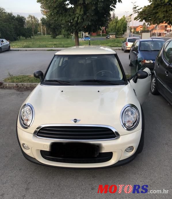 2011' MINI Cooper photo #4