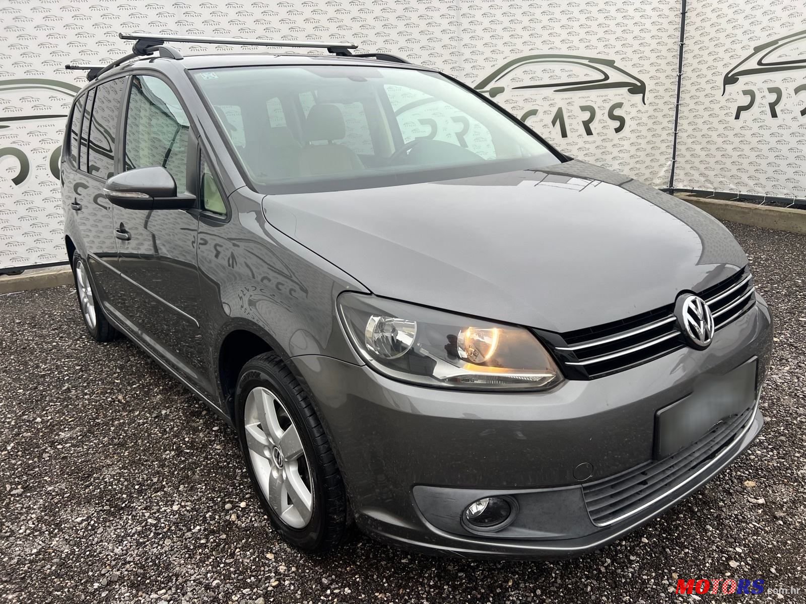 2009' Volkswagen Touran 1,6 photo #3