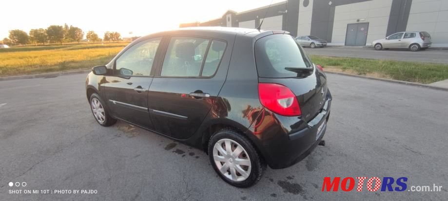 2009' Renault Clio 1,2 16V photo #5