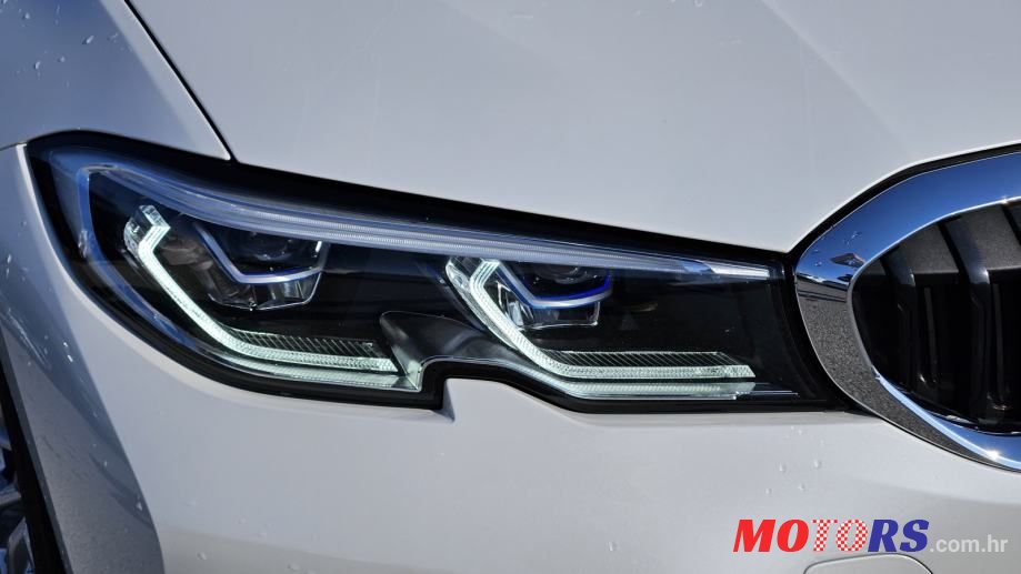 2021' BMW Serija 3 318D photo #4