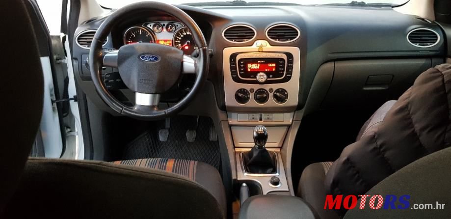 2009' Ford Focus Karavan photo #6