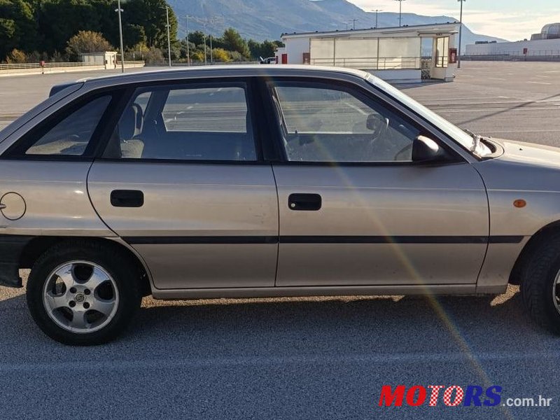2000' Opel Astra 1,4 photo #5