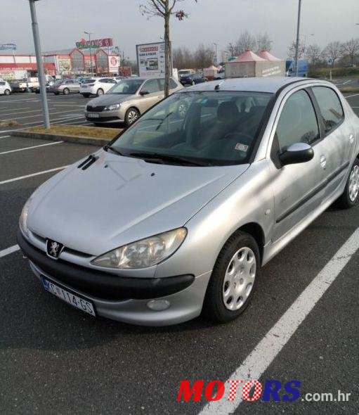 2004' Peugeot 206 206 1,4 Hdi photo #1